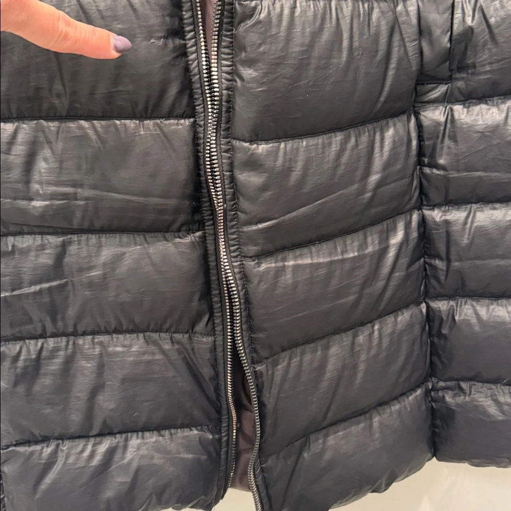 Bernardo Black Puffer Coat size small - Picture 17 of 17